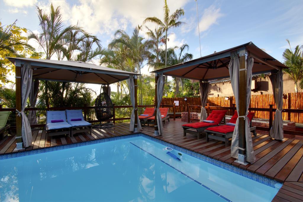 Urban Glamping Tranquil International Backpacking Village St. Lucia Exterior photo