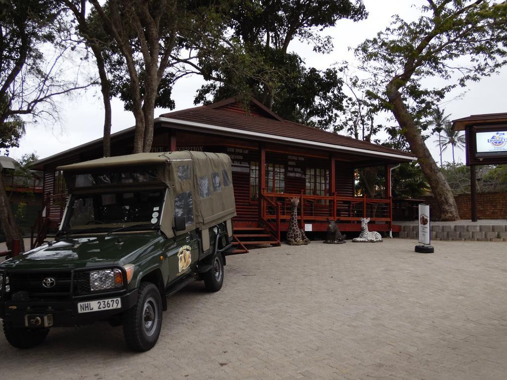 Urban Glamping Tranquil International Backpacking Village St. Lucia Exterior photo