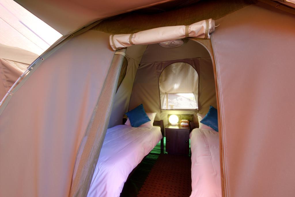 Urban Glamping Tranquil International Backpacking Village St. Lucia Exterior photo